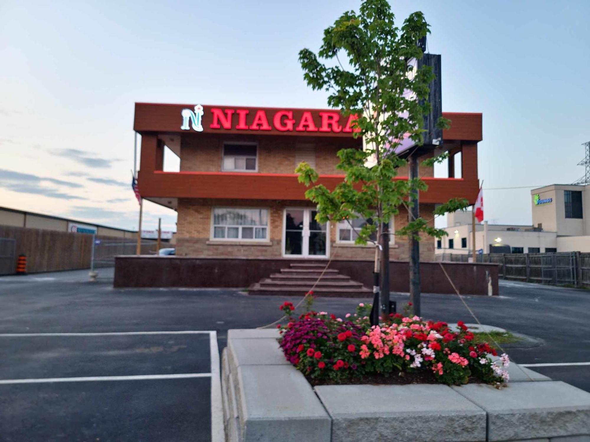 Niagara Inn Exteriör bild